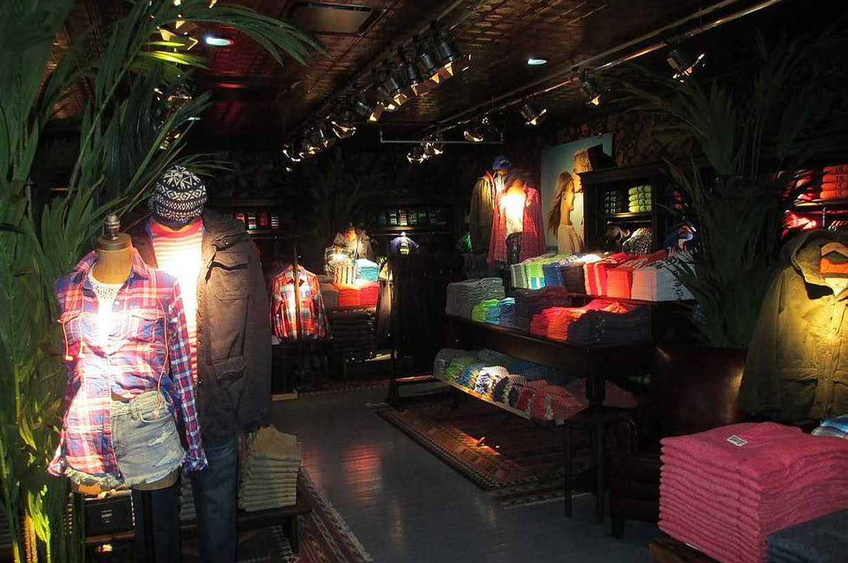 interior design in hollister store